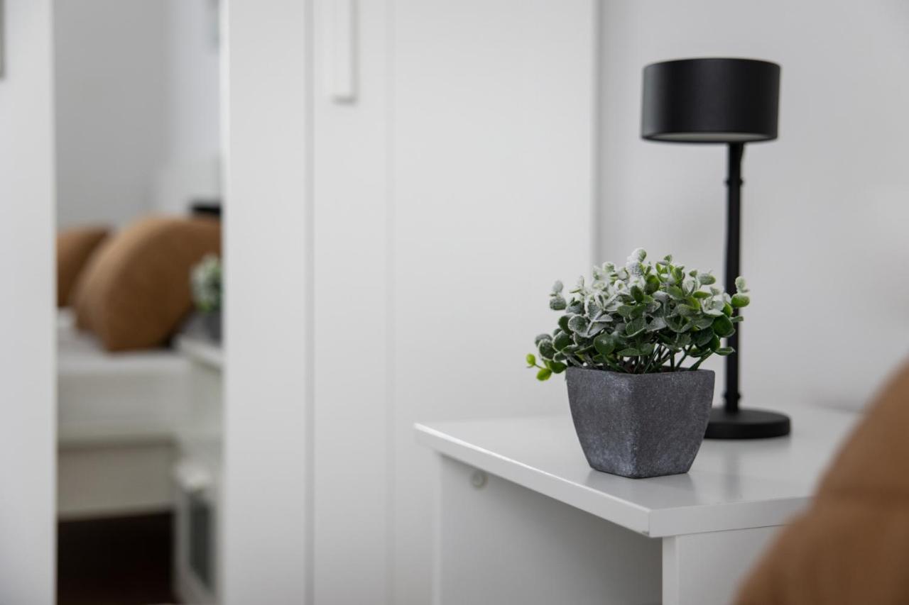 Apartman Ena เบียโลวาร์ ภายนอก รูปภาพ
